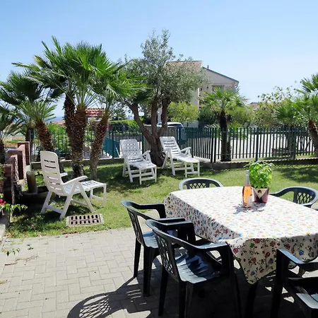 Apartment Le Margherite - Slr264 By Interhome